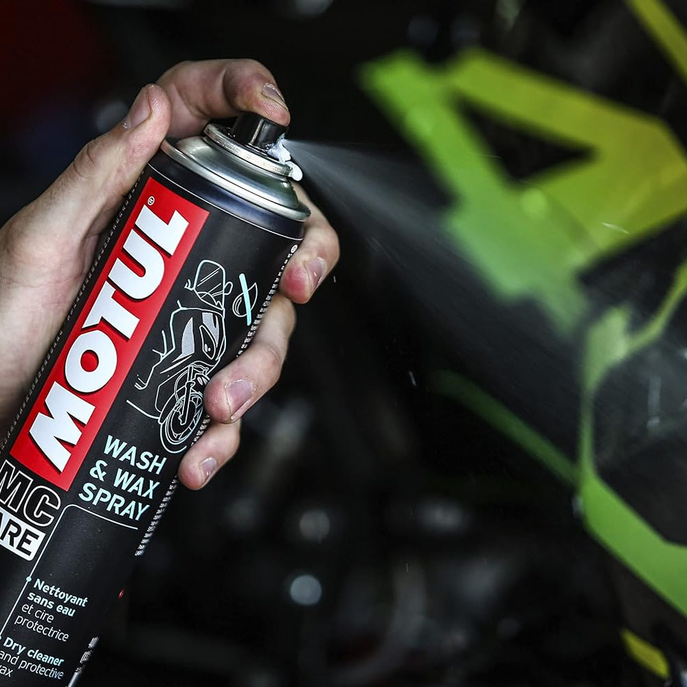 Motul E9 Wash & Wax Spray Pulitore Lucidante Senza Acqua Per Moto Spray 400ml 103174 (7718945161436)